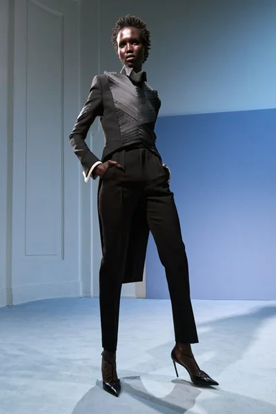 Look 1